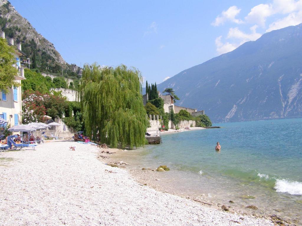 Villa Romantica Hotel Limone sul Garda Bagian luar foto