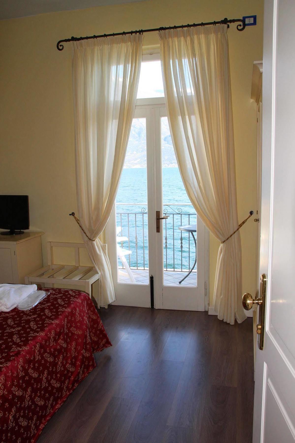 Villa Romantica Hotel Limone sul Garda Bagian luar foto